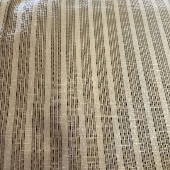 MAX STUDIO short sleeve shirt Size Large Beige & White striped Wore 2x too long - Picture 8 of 10